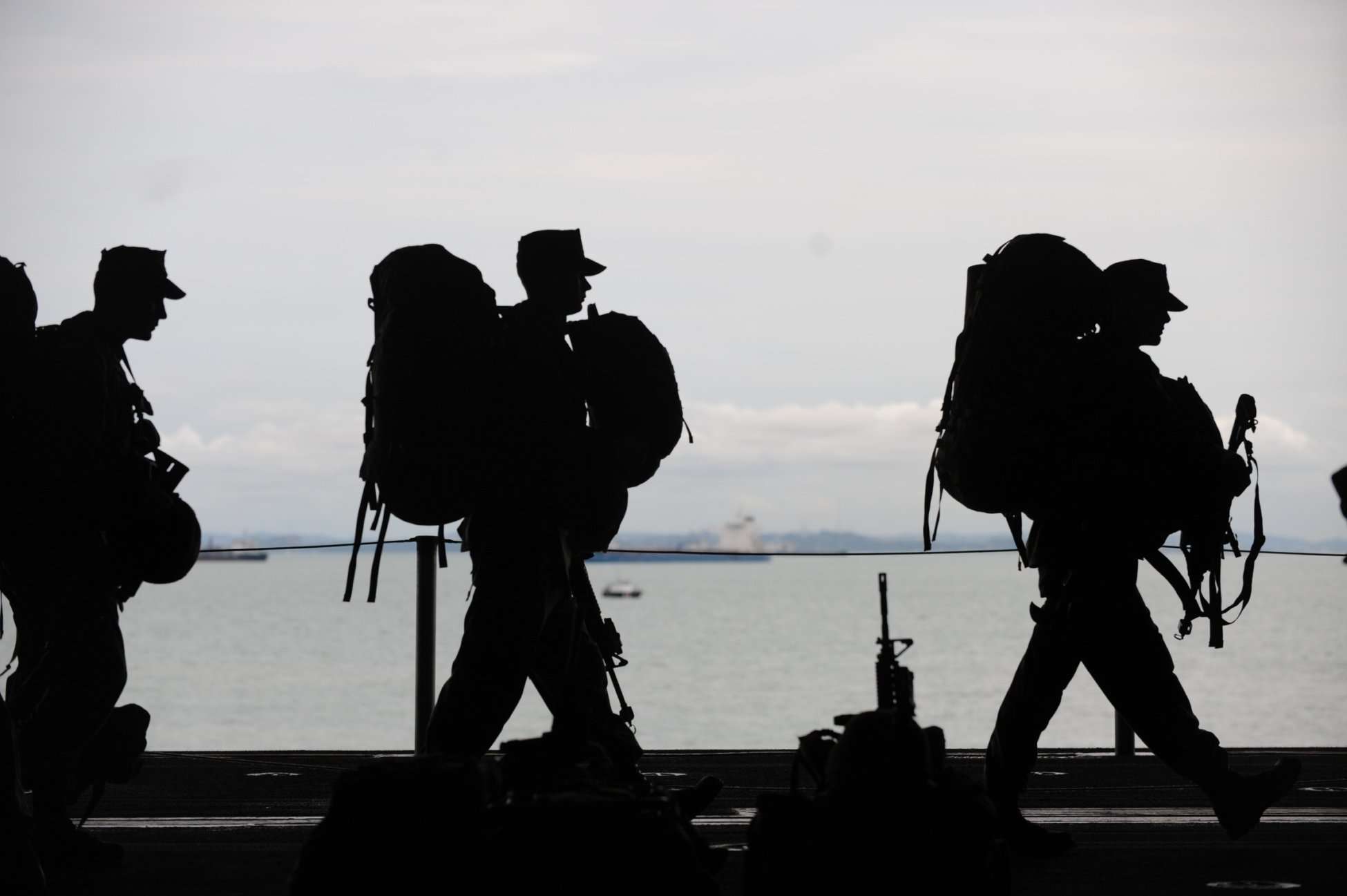 Soldiers coming home from sea duty